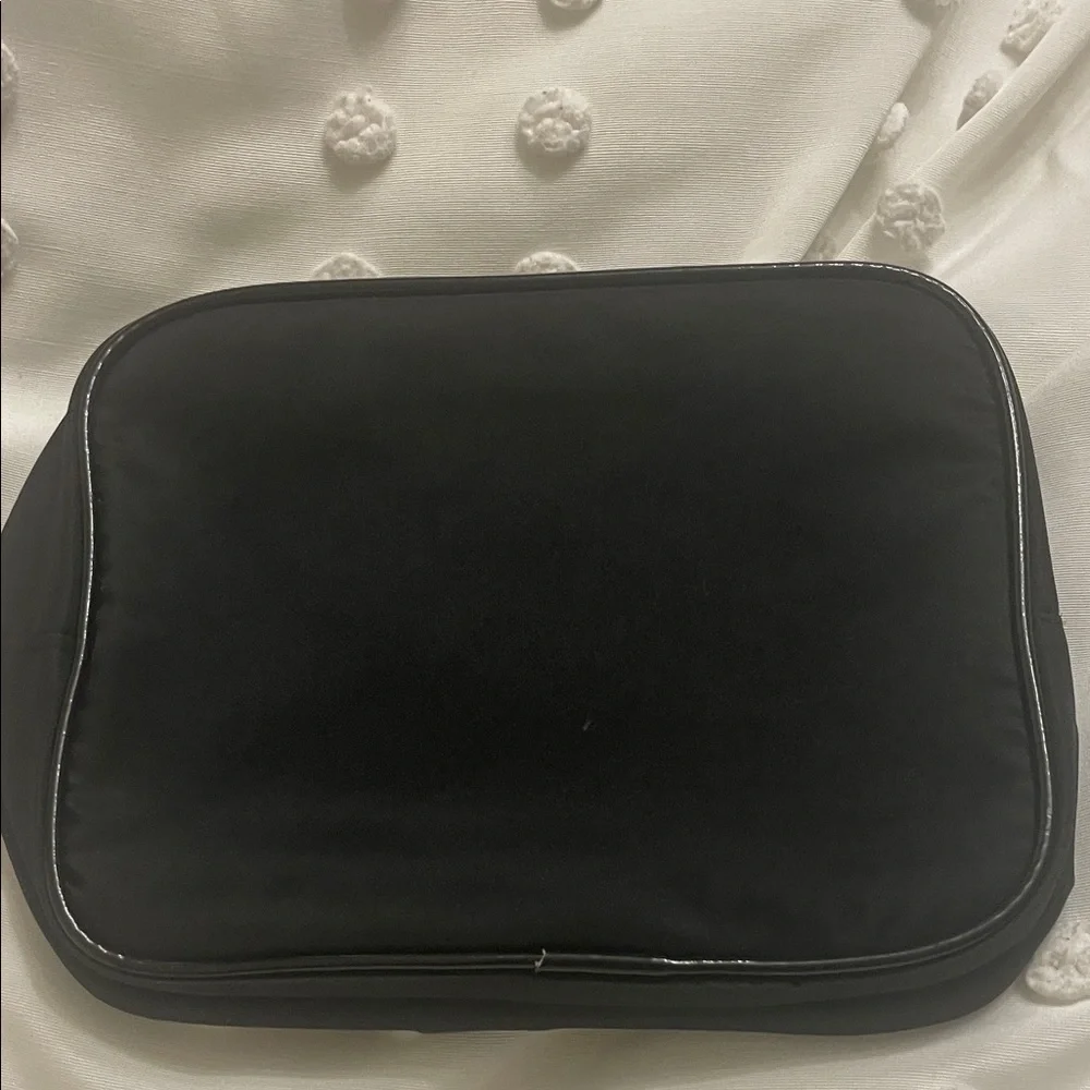 Lancome Parisian Cosmetic Bag with Red Accents - Picture 4 of 4